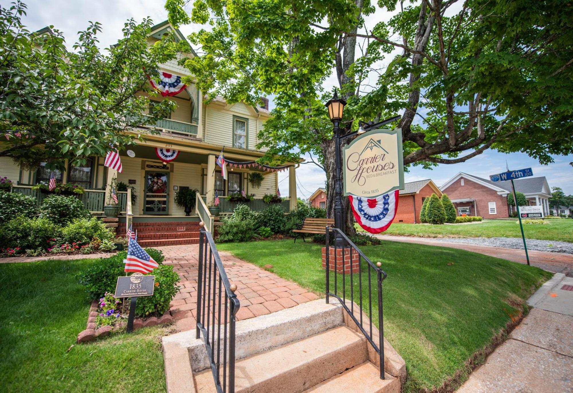 Carrier Houses Bed & Breakfast Разерфордтон Екстер'єр фото