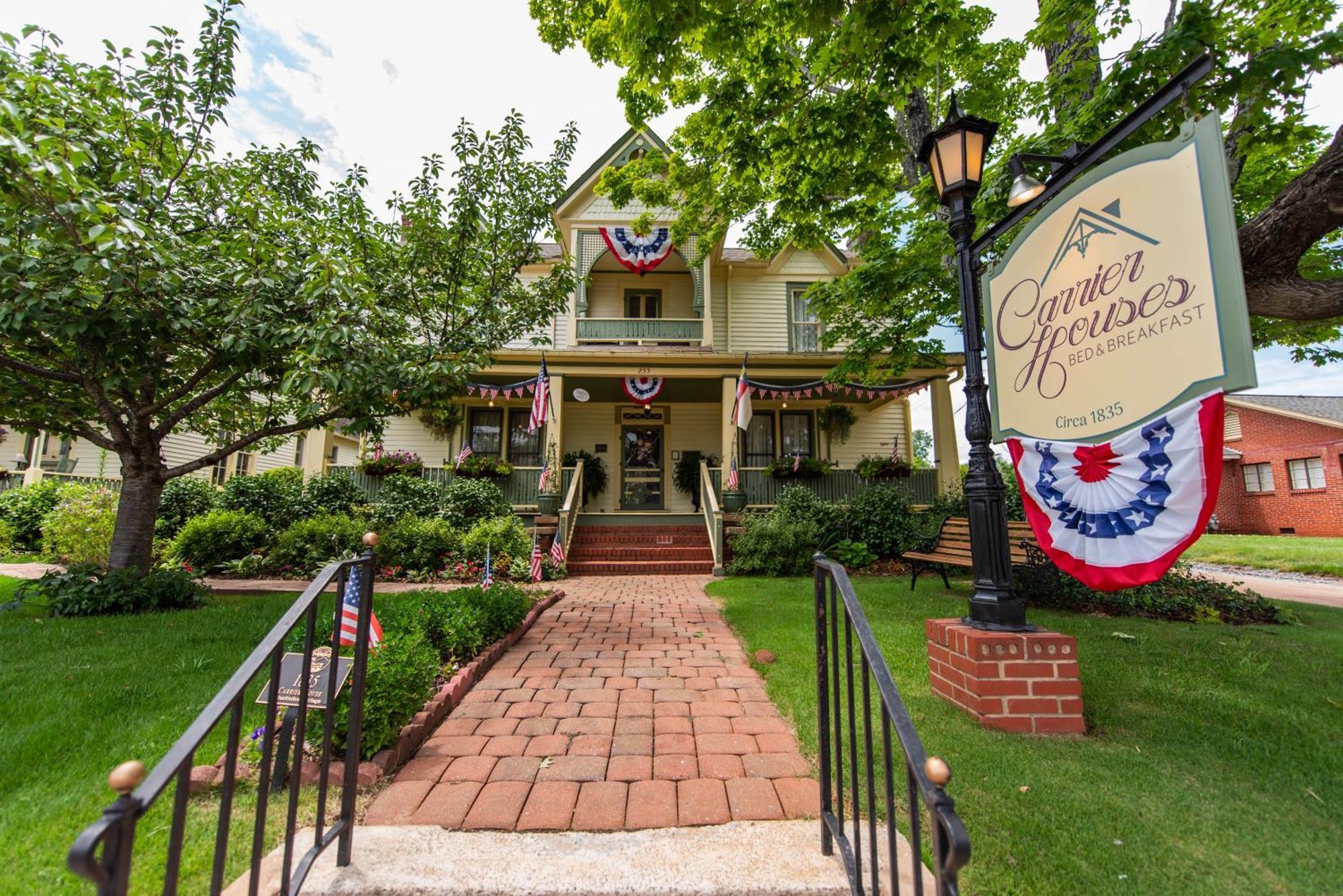 Carrier Houses Bed & Breakfast Разерфордтон Екстер'єр фото